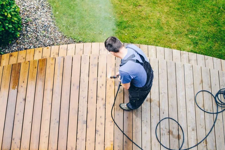 Decks Washing